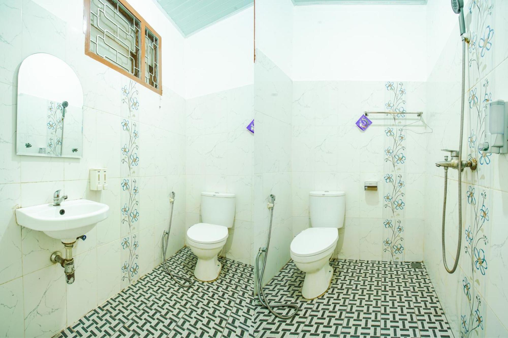 Capital O 90643 Suri Guest House Syariah Padang  Esterno foto